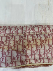 BEST PICKS | couleur: rose · article: sac bandoulière · détails: monogramme + christian dior