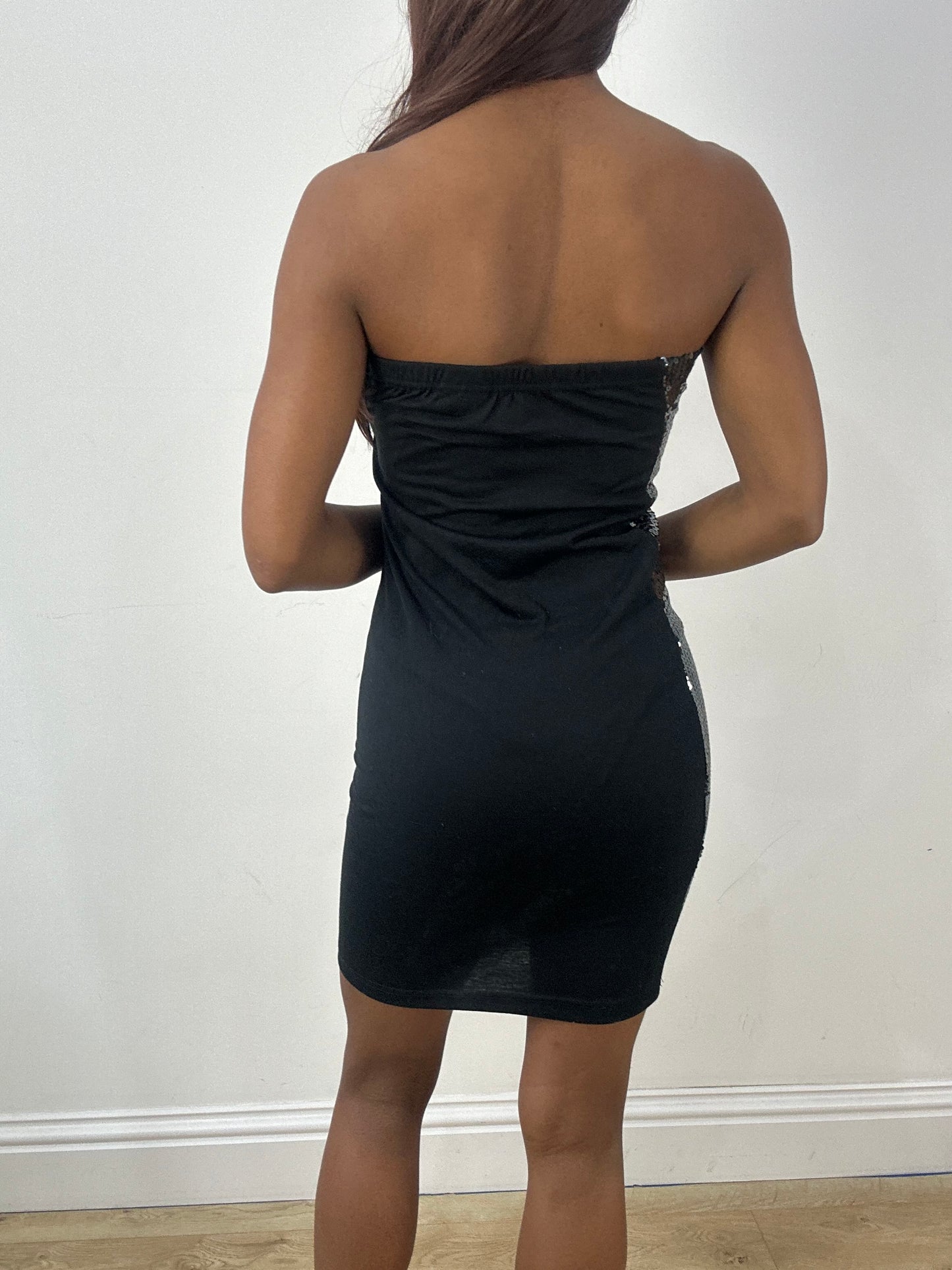 BEST PICKS | extra small grey bandeau mini dress