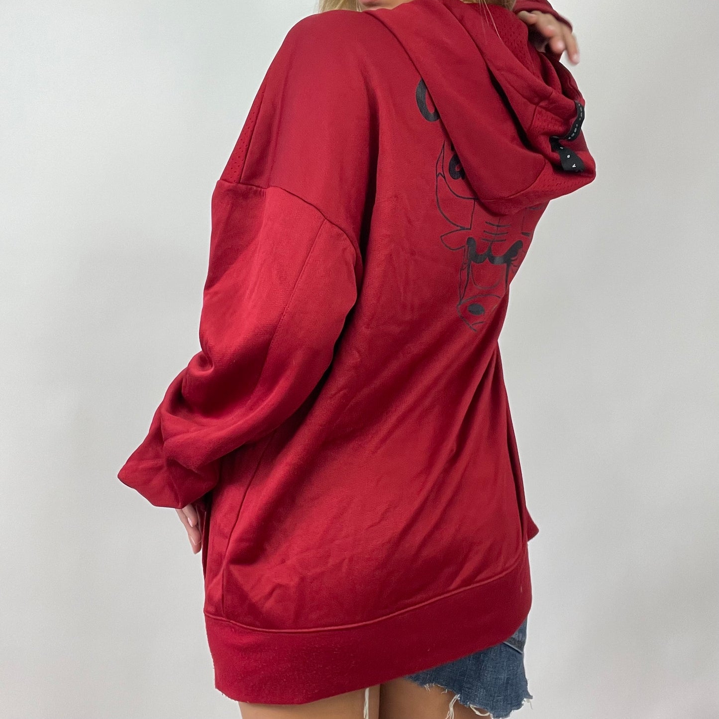HAILEY BIEBER DROP | XXL red chicago bulls hoodie