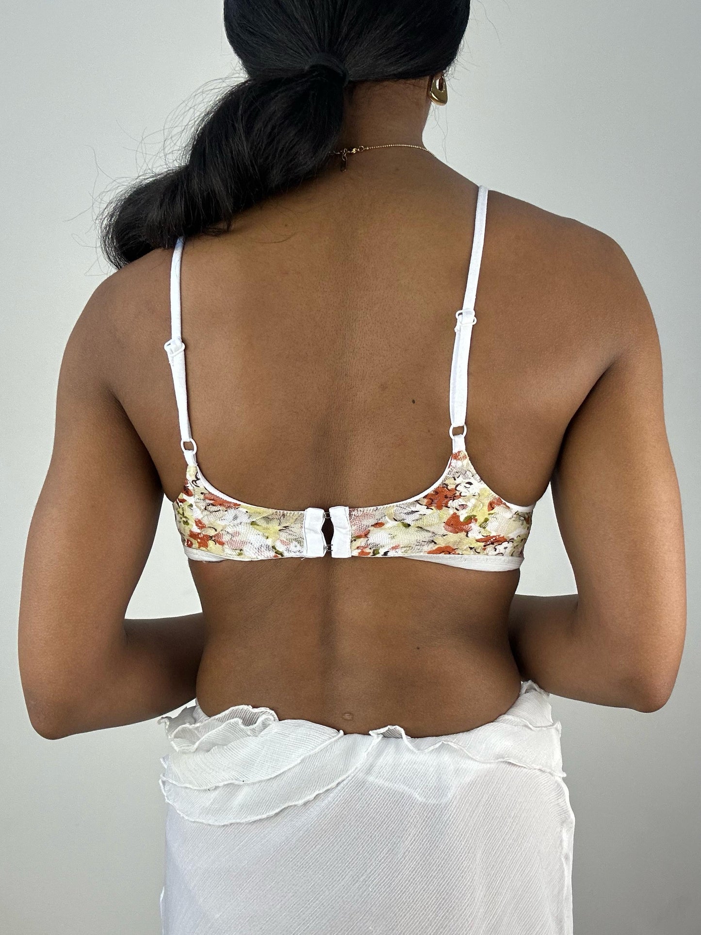 #377 SAMPLE SALE | xs multi aria lace bra and underwear set
