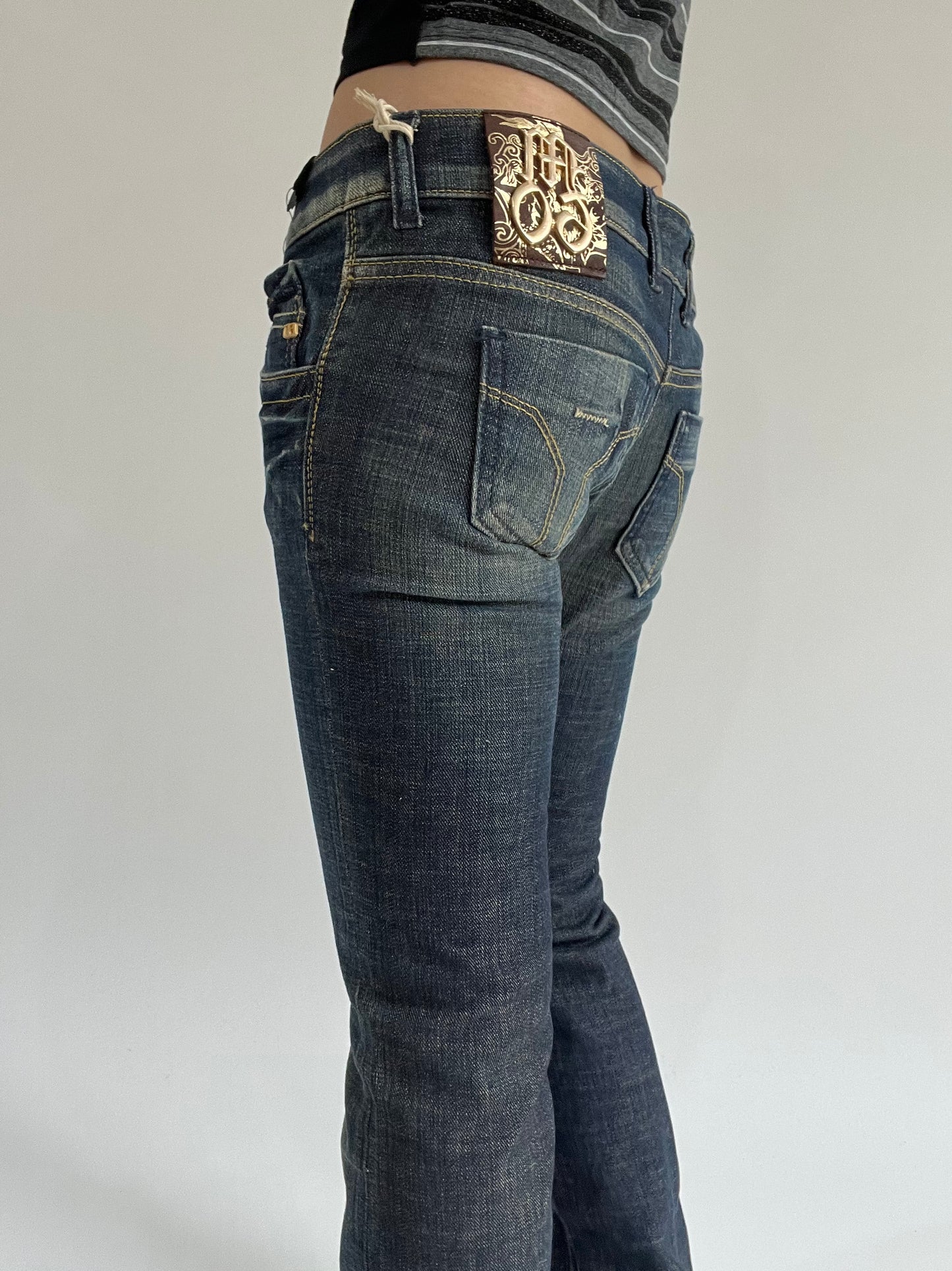 ‼️ | small blue mental detail fitted jeans