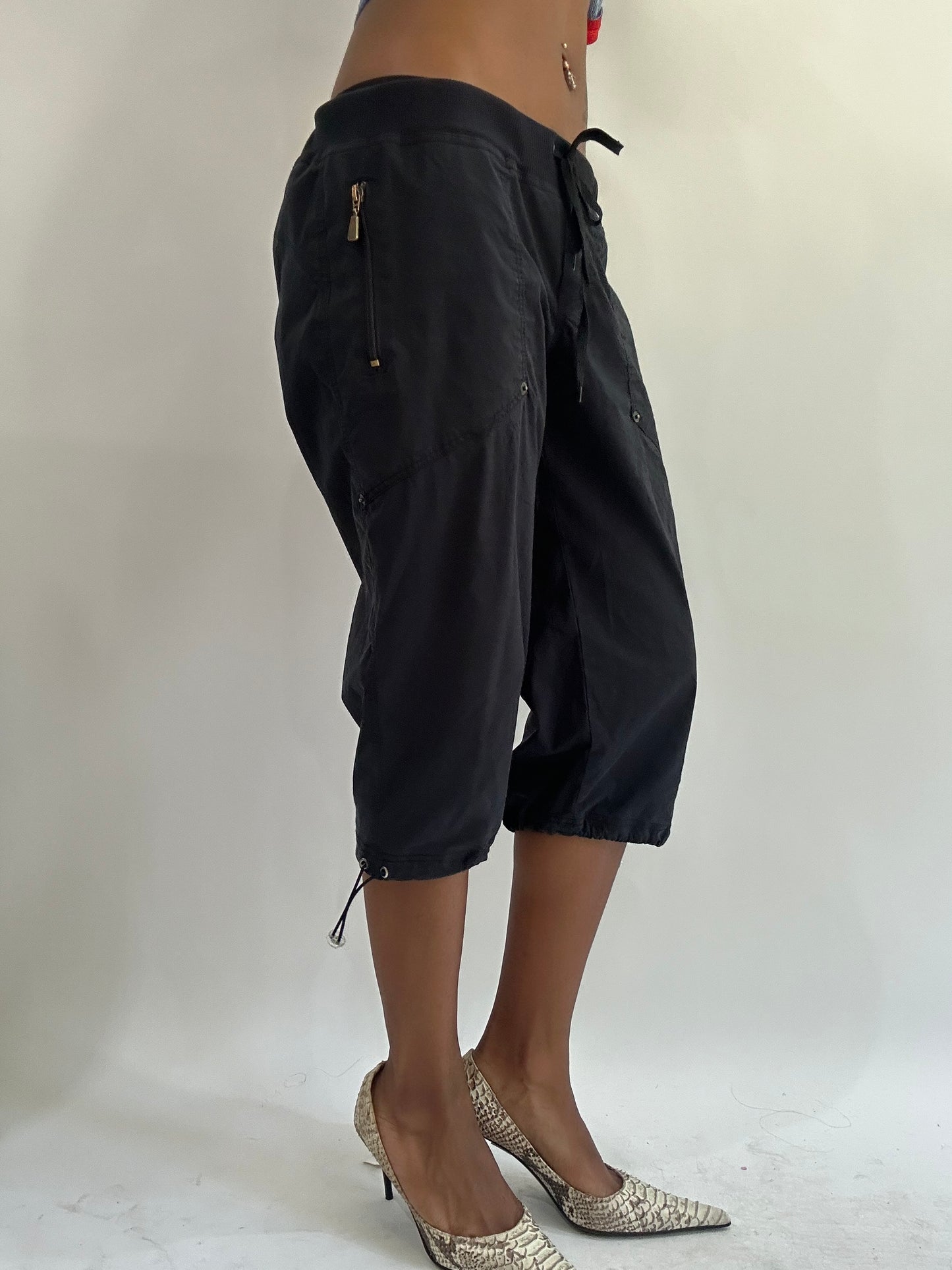 wag drop | medium black cropped cargo style trousers