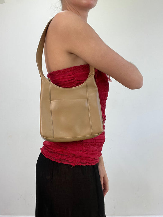 vintage edit: wedding guest | beige faux leather shoulder bag