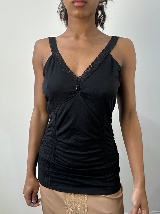 romantic grunge edit | medium black fitted tank top