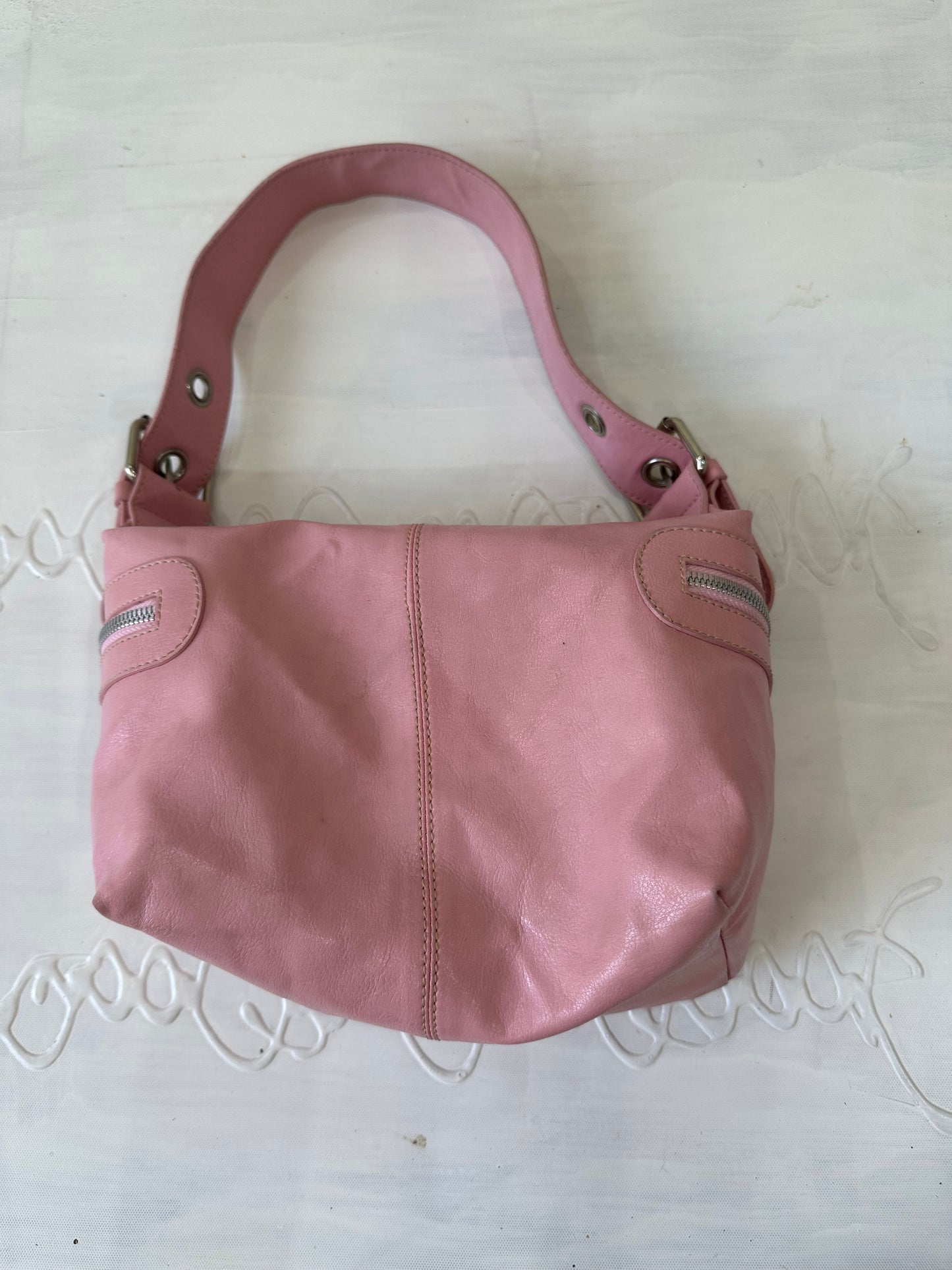 festival drop | pink buckle strap shoulder bag