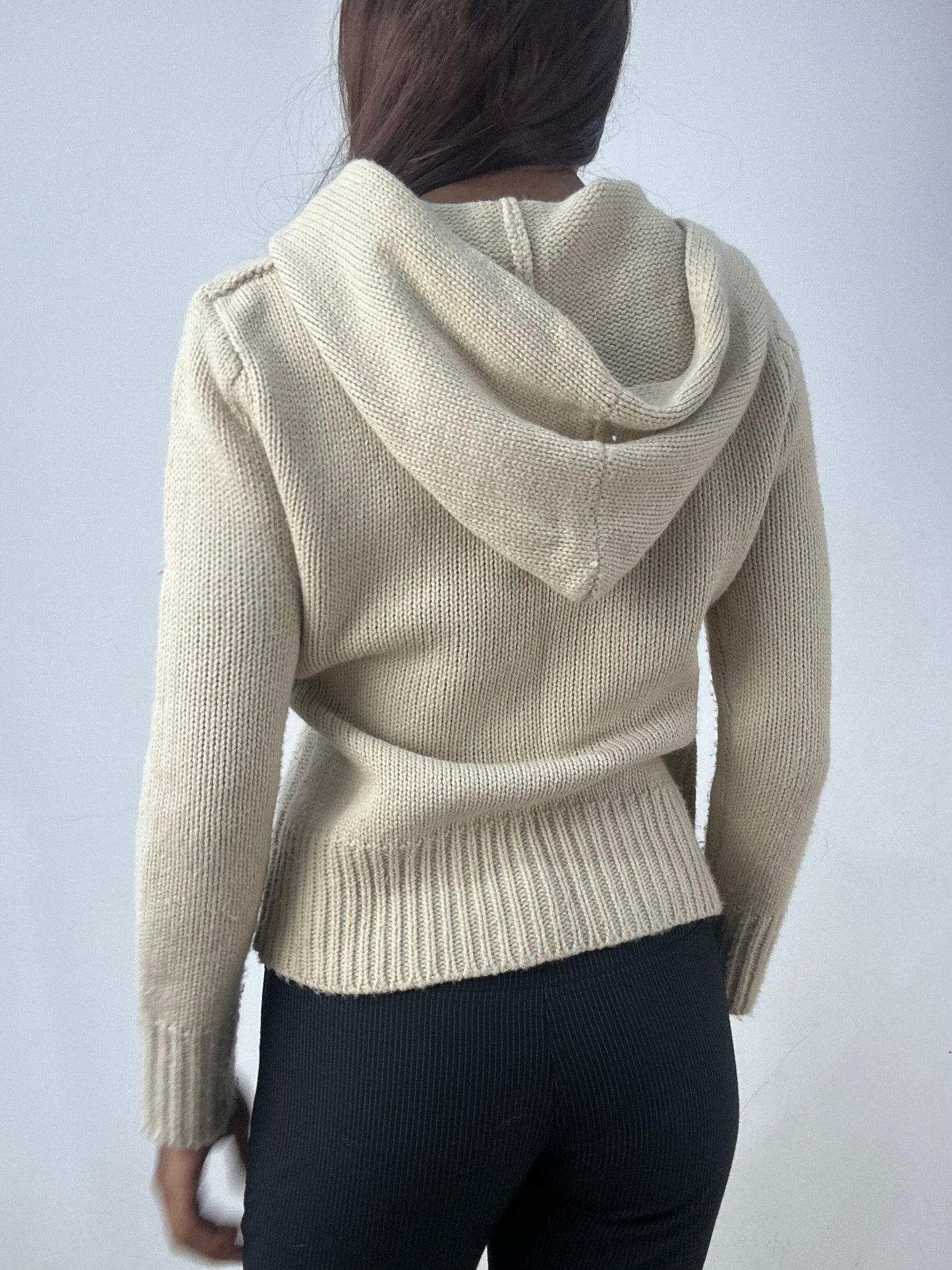 BEST PICKS | small beige knit dual zip hoodie