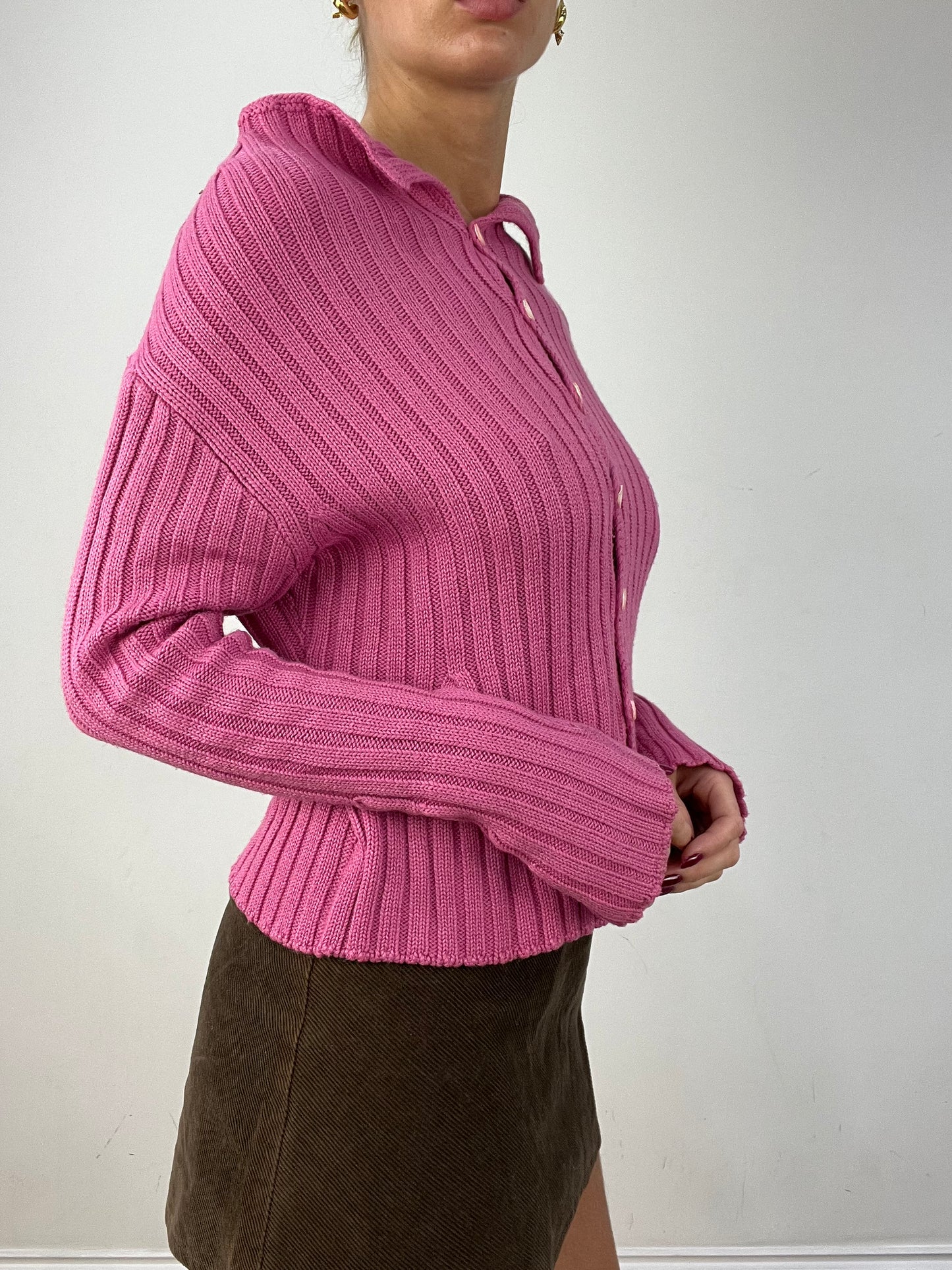 vintage edit twelve | medium pink ribbed button down jumper