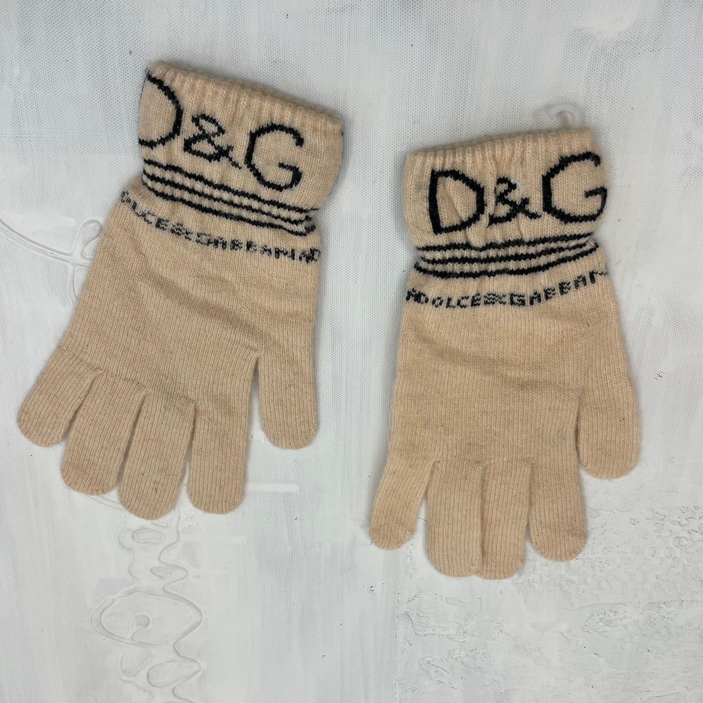 ‼️ BEST PICKS | beige d&g style gloves