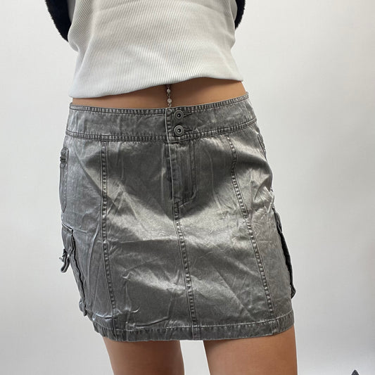 💚 FUTURECORE DROP | small grey old label h&m metallic cargo mini skirt