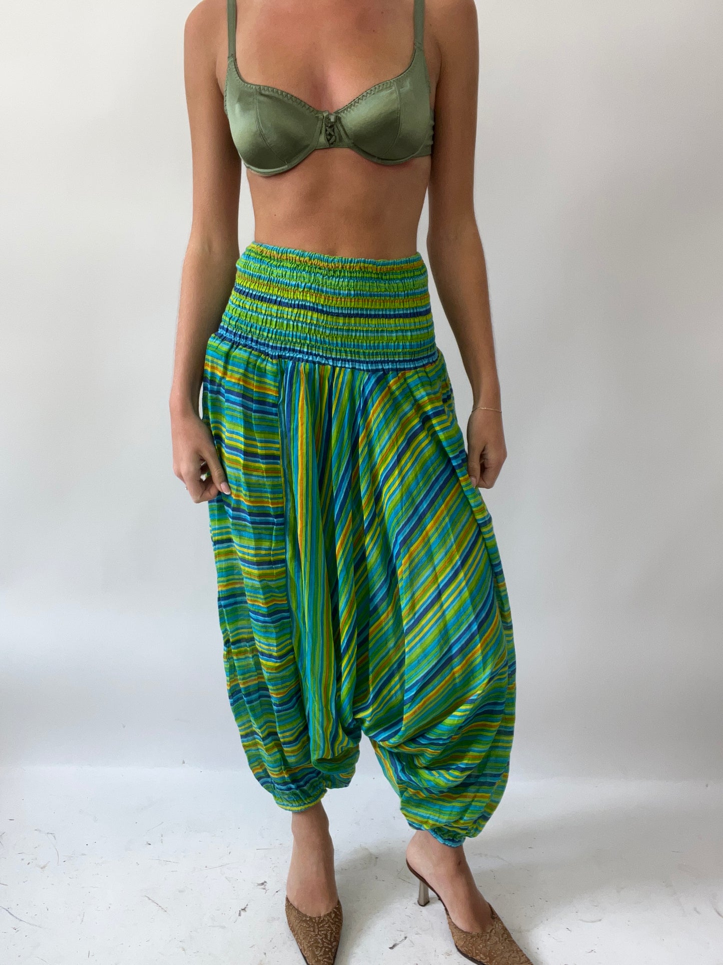 💚 GIRLS TRIP DROP | small green and yellow wide leg pants