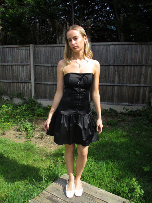 vintage edit nineteen | small black pimkie bubble style dress