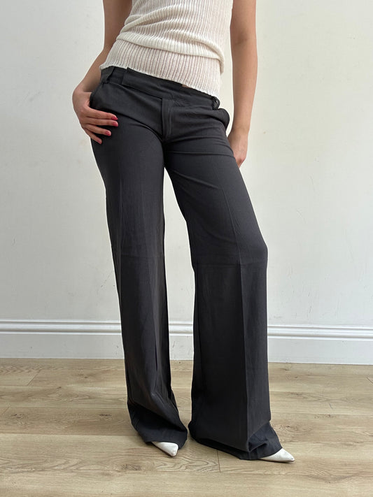 ‼️ | grey straight leg trousers