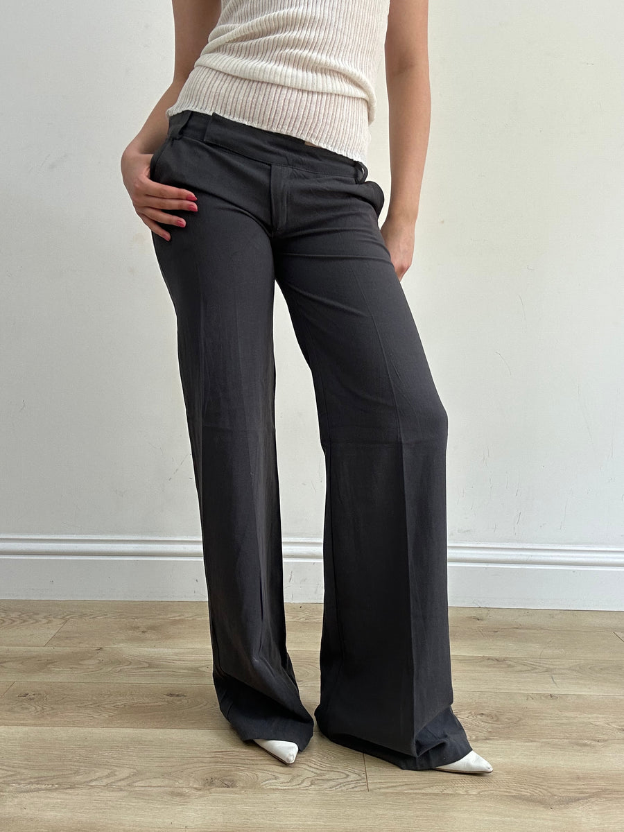 ‼️ | grey straight leg trousers