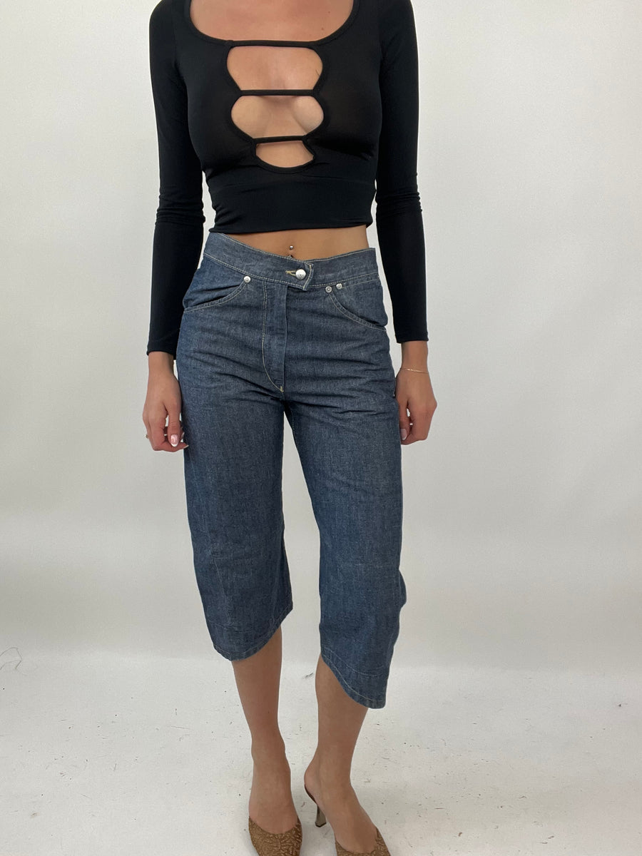 PALM BEACH DROP | small dark wash denim levi’s 3/4 length trousers