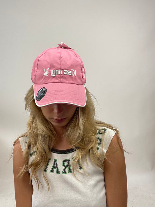 ‼️💻NEW ARRIVALS DROP | color: rosa · prenda: sombrero · detalles: béisbol + playboy