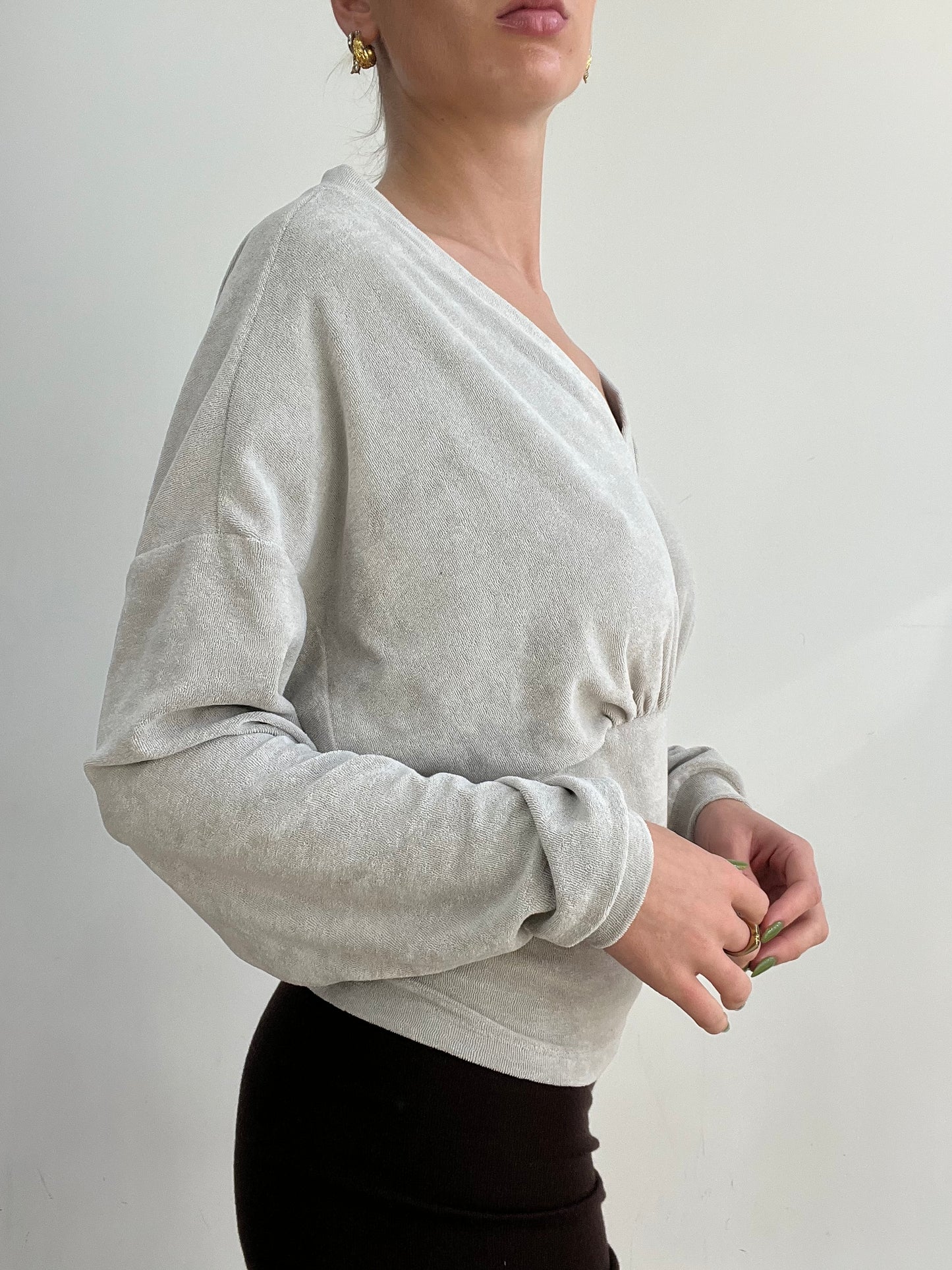 #388 SAMPLE SALE | small cosies sweatshirt in moonstone grey