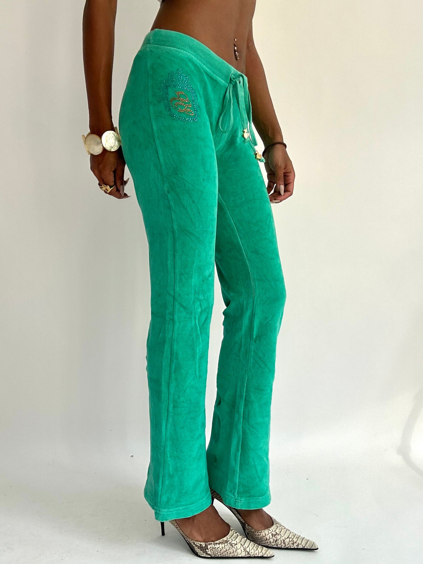 summermaxxing drop | small green velour sweatpants