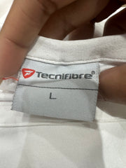 athleisure edit | Mini-sorte branco com detalhes vermelhos