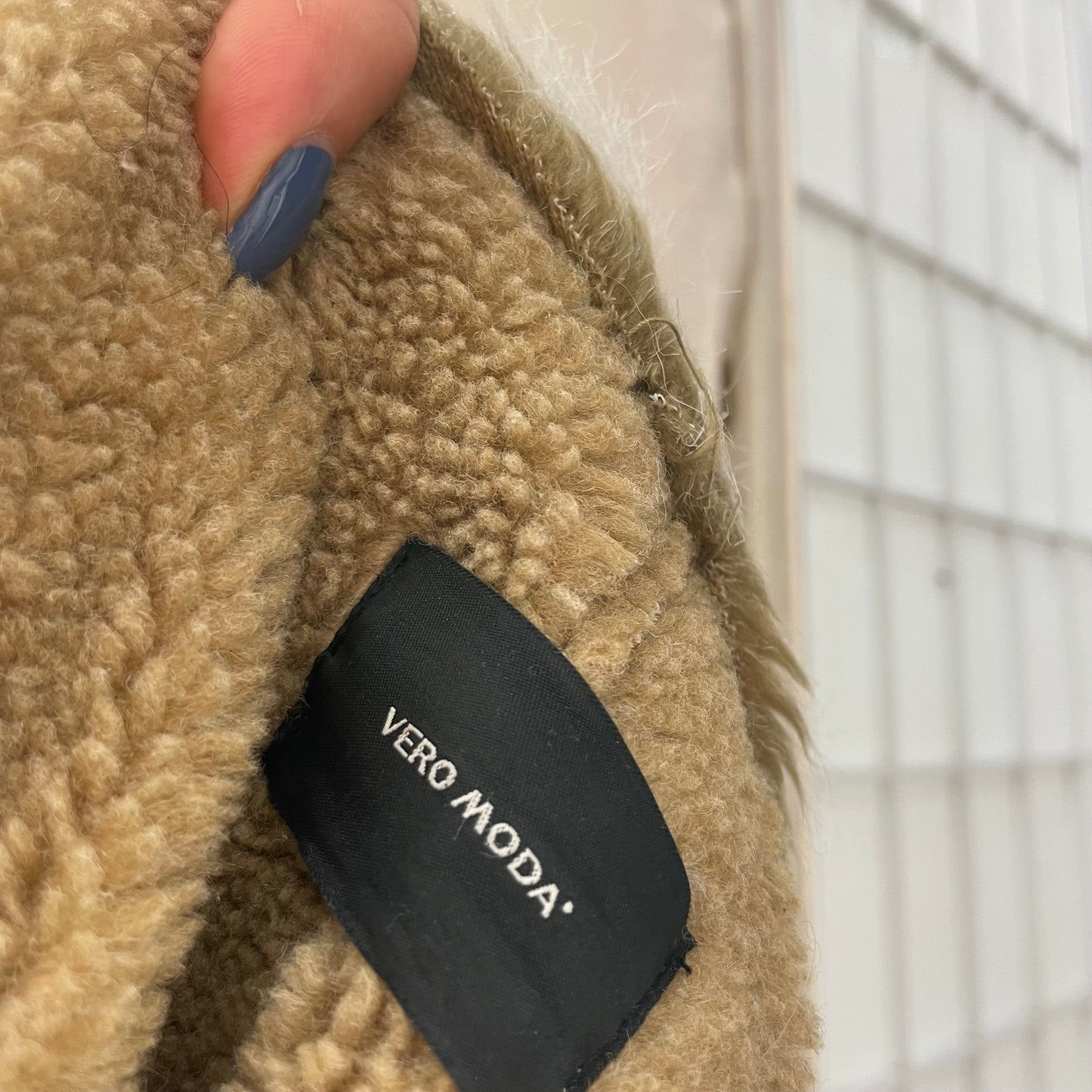 💚 HIPPY CHIC DROP | large tan afghan coat with embroidered arms