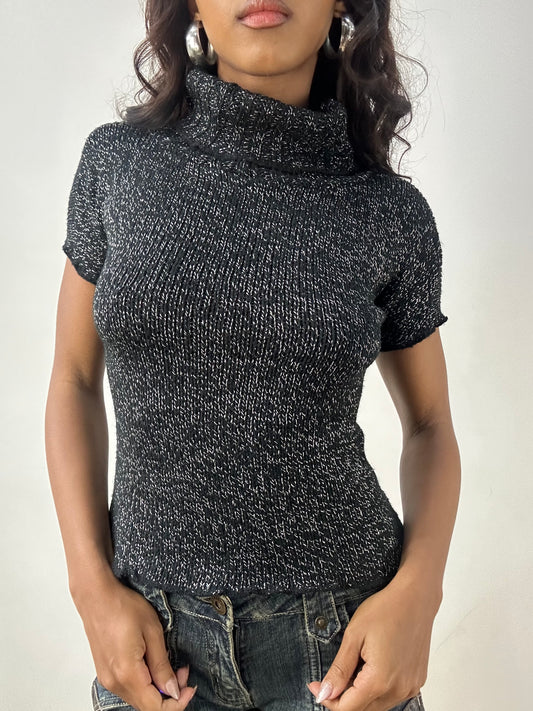 BEST PICKS | small black knit turtleneck top