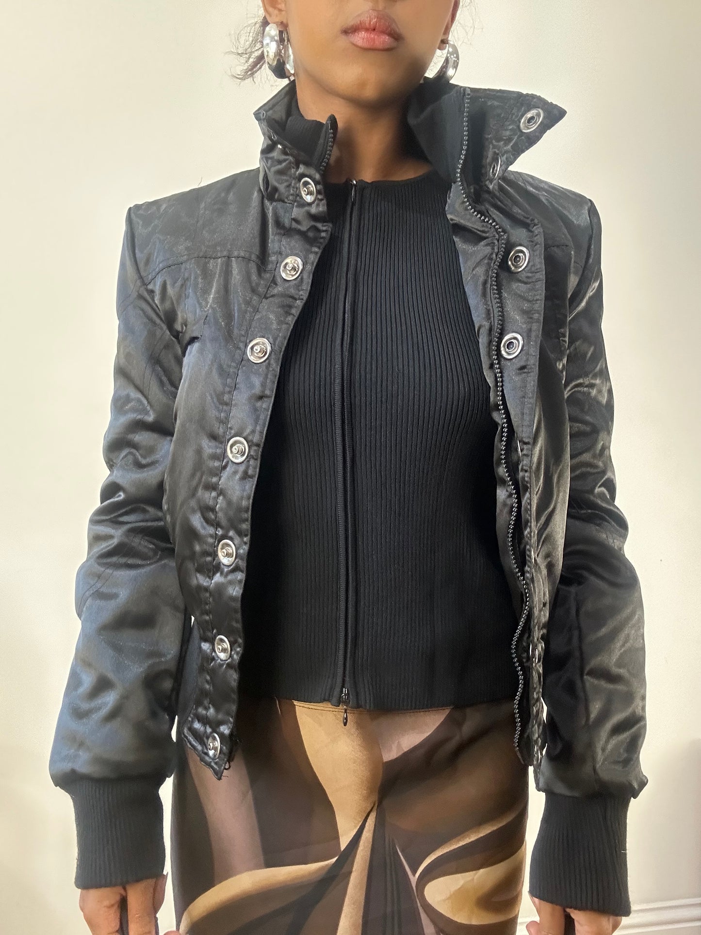AUTUMN EDIT | small black fitted puffer jacket