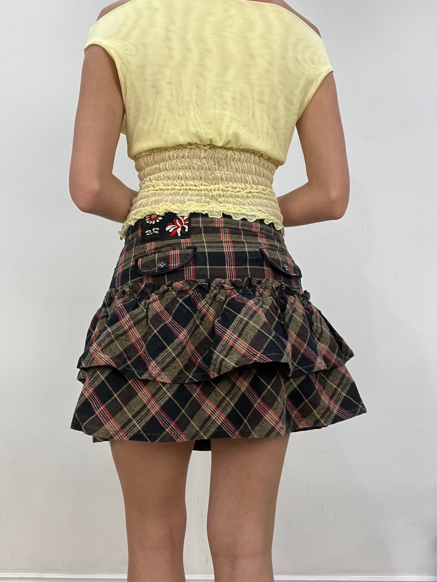 vintage edit nine | extra small khaki and black plaid ruffle skirt