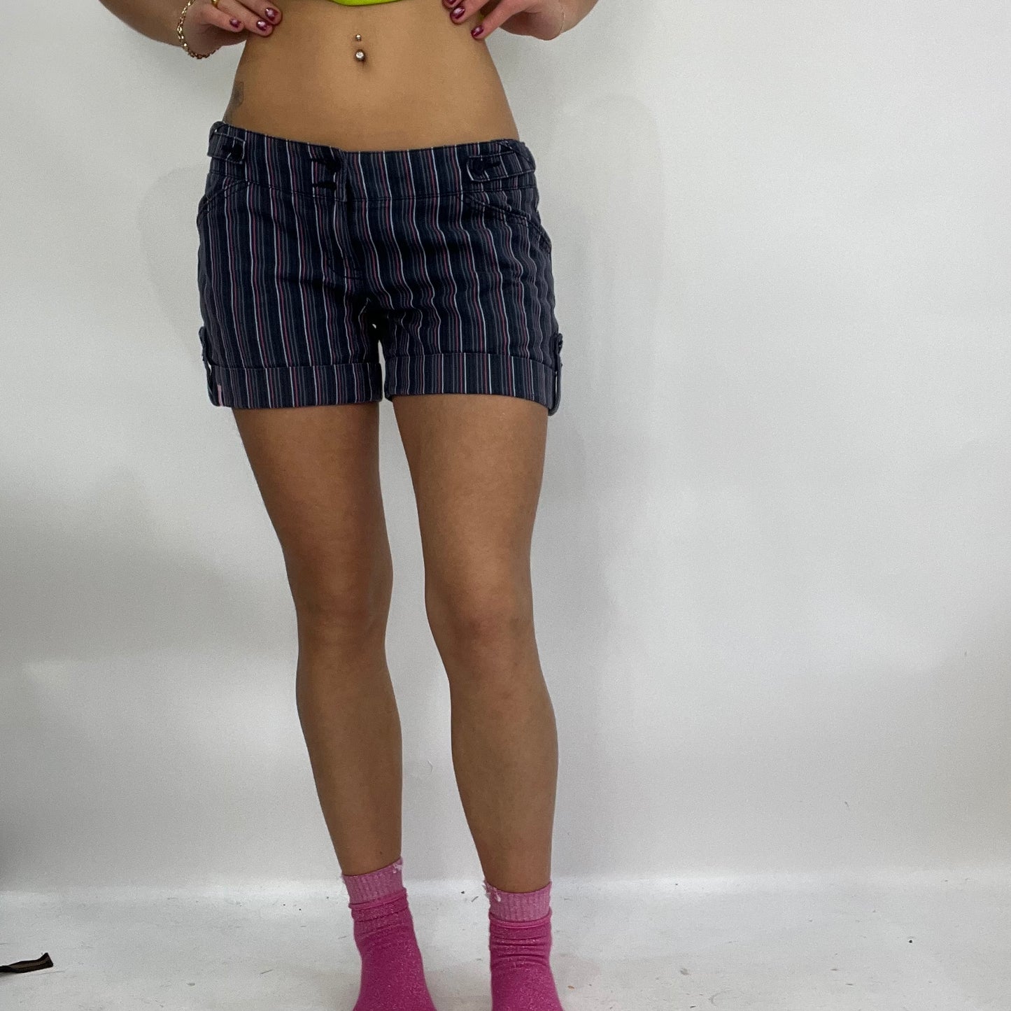 💚 SUMMER ‘IT GIRL’ DROP | small stripy navy and pink shorts