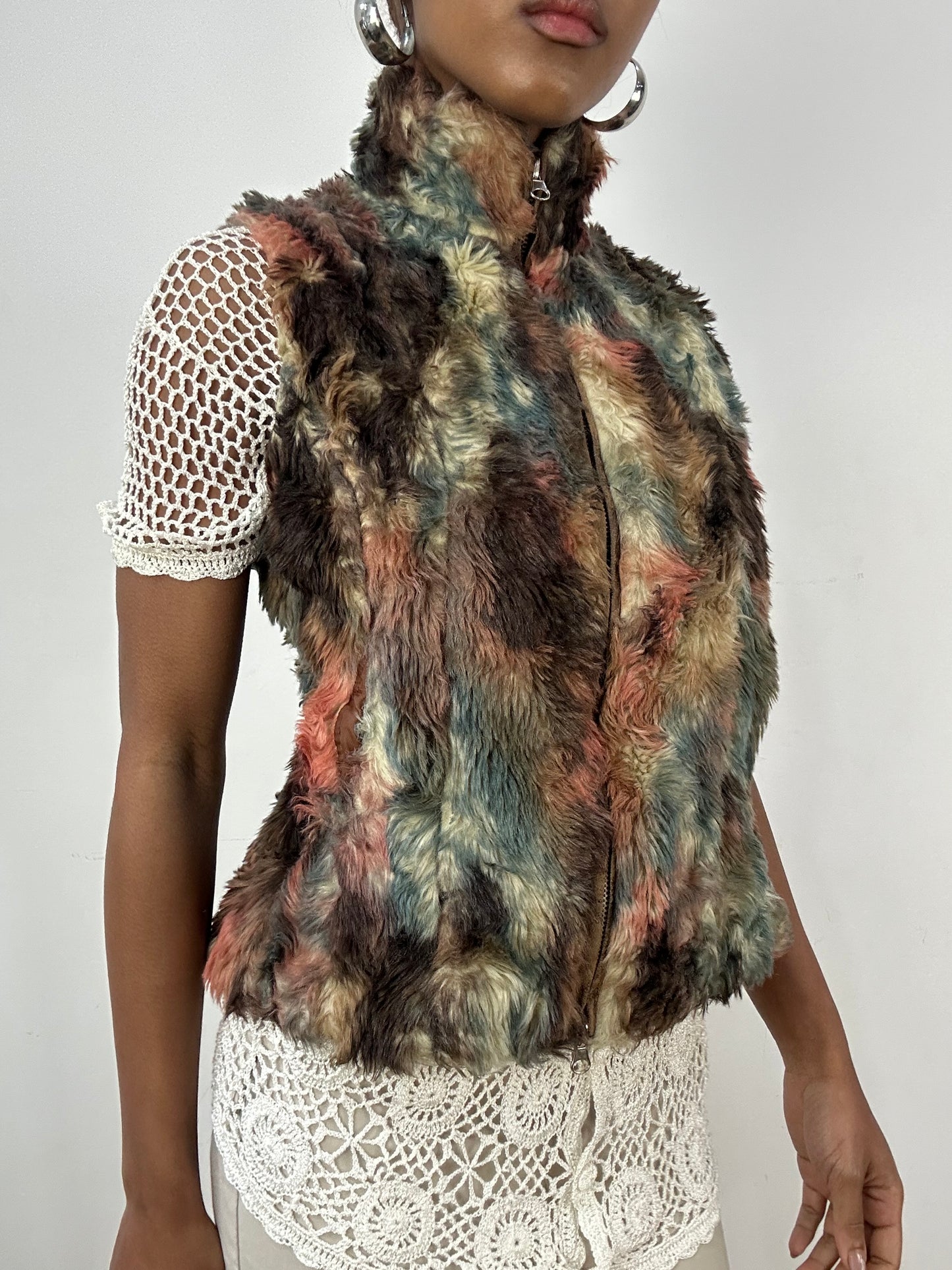 vintage edit: indie sleaze | small brown faux fur dual zip gilet