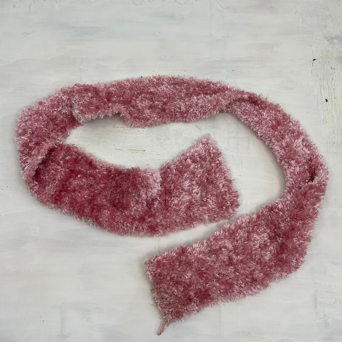 QUIET LUXURY DROP | pink fluffy scarf