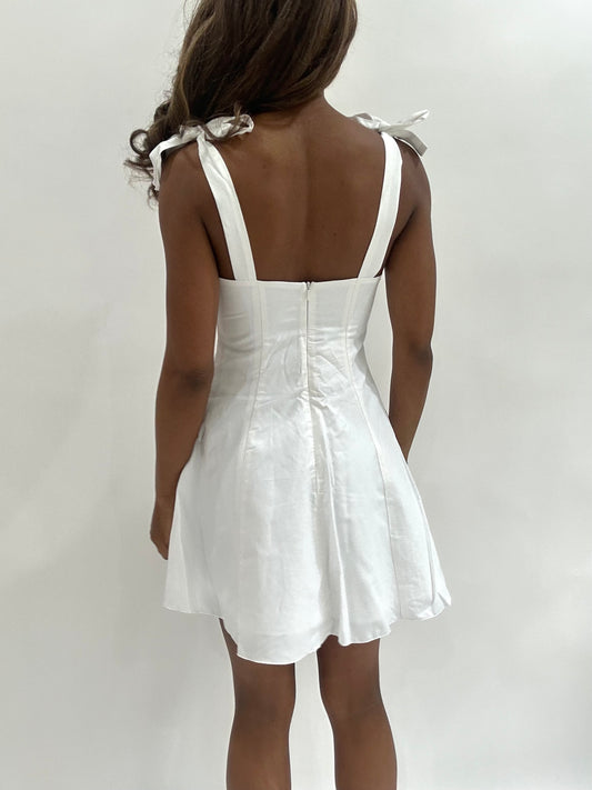 #438 SAMPLE SALE | extra small white unreleased flossie فستان
