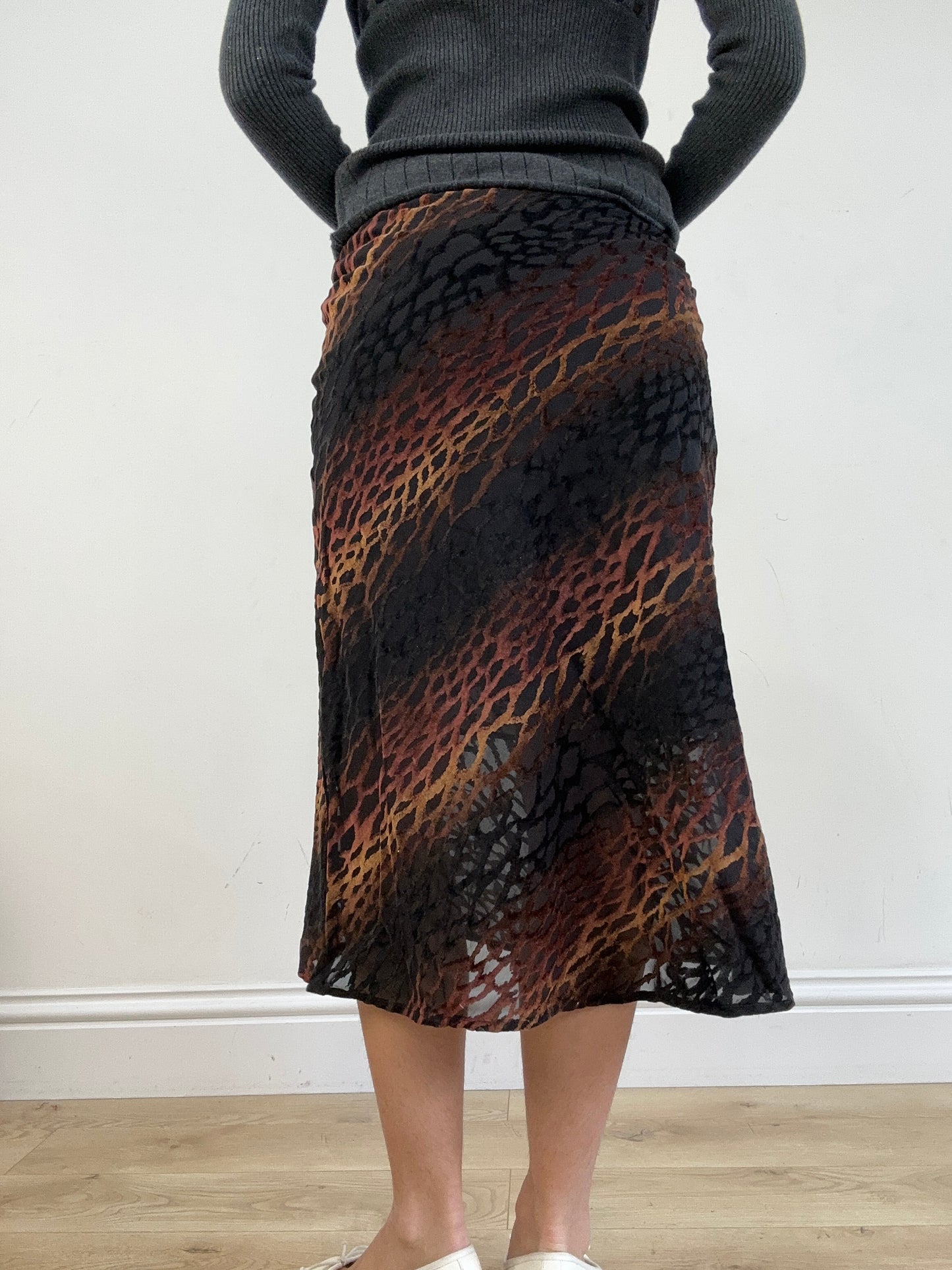 vintage edit thirteen | small black and brown animal print midi skirt