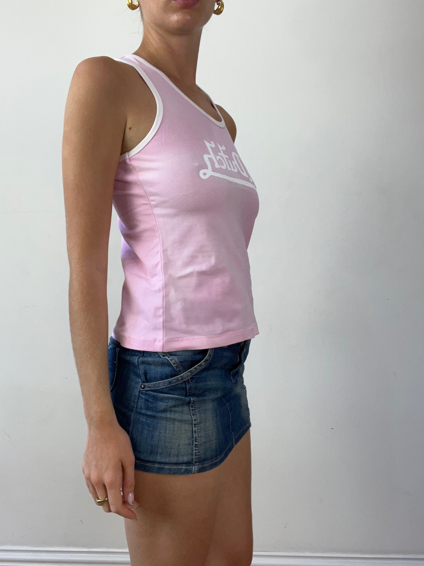 💻‼️ super cute pink and white von dutch vest