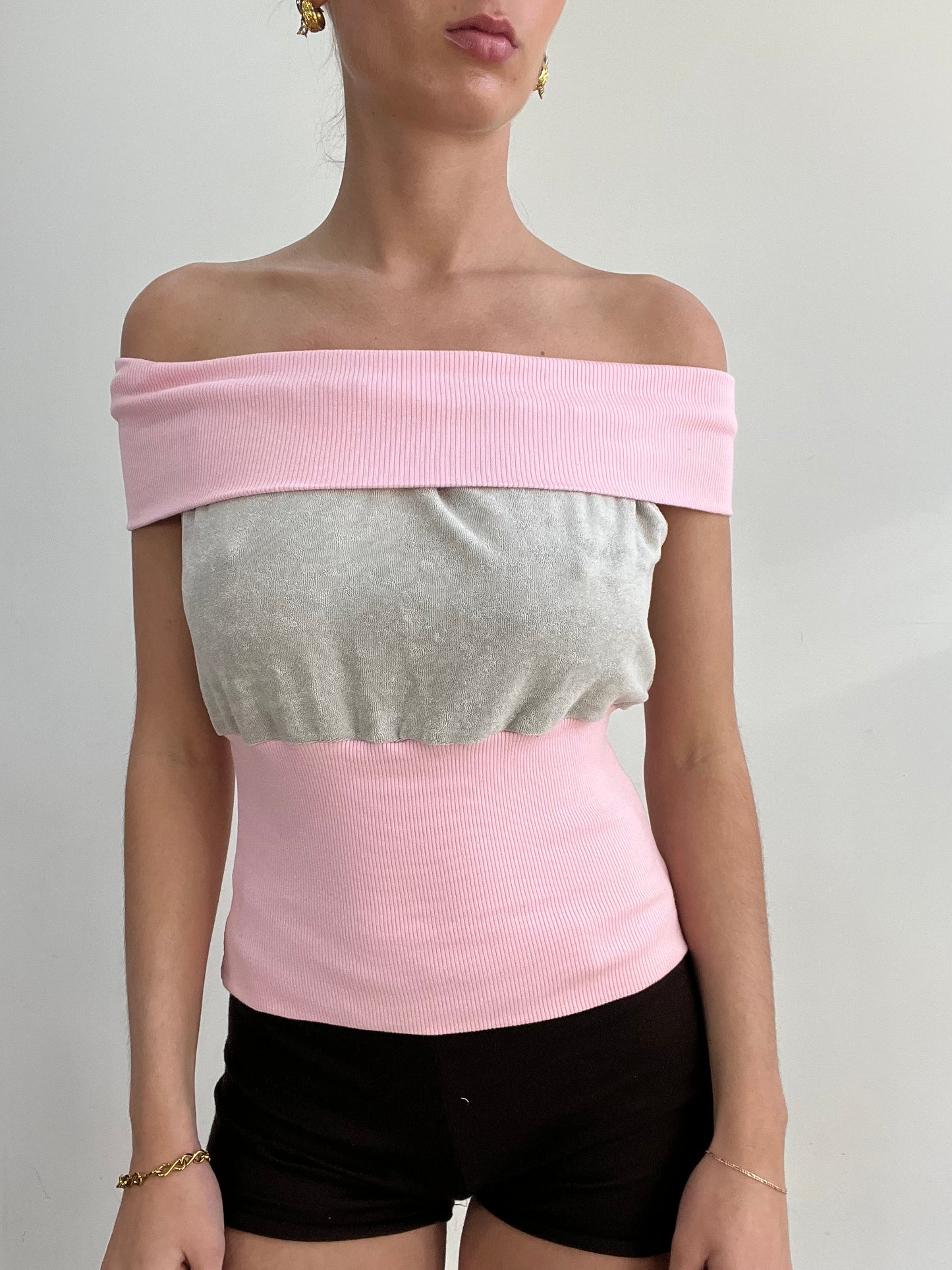 #389 SAMPLE SALE | xs moonstone grey and baby pink off the shoulder jumper top