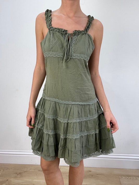 vintage edit seventeen | small khaki ruffle style dress