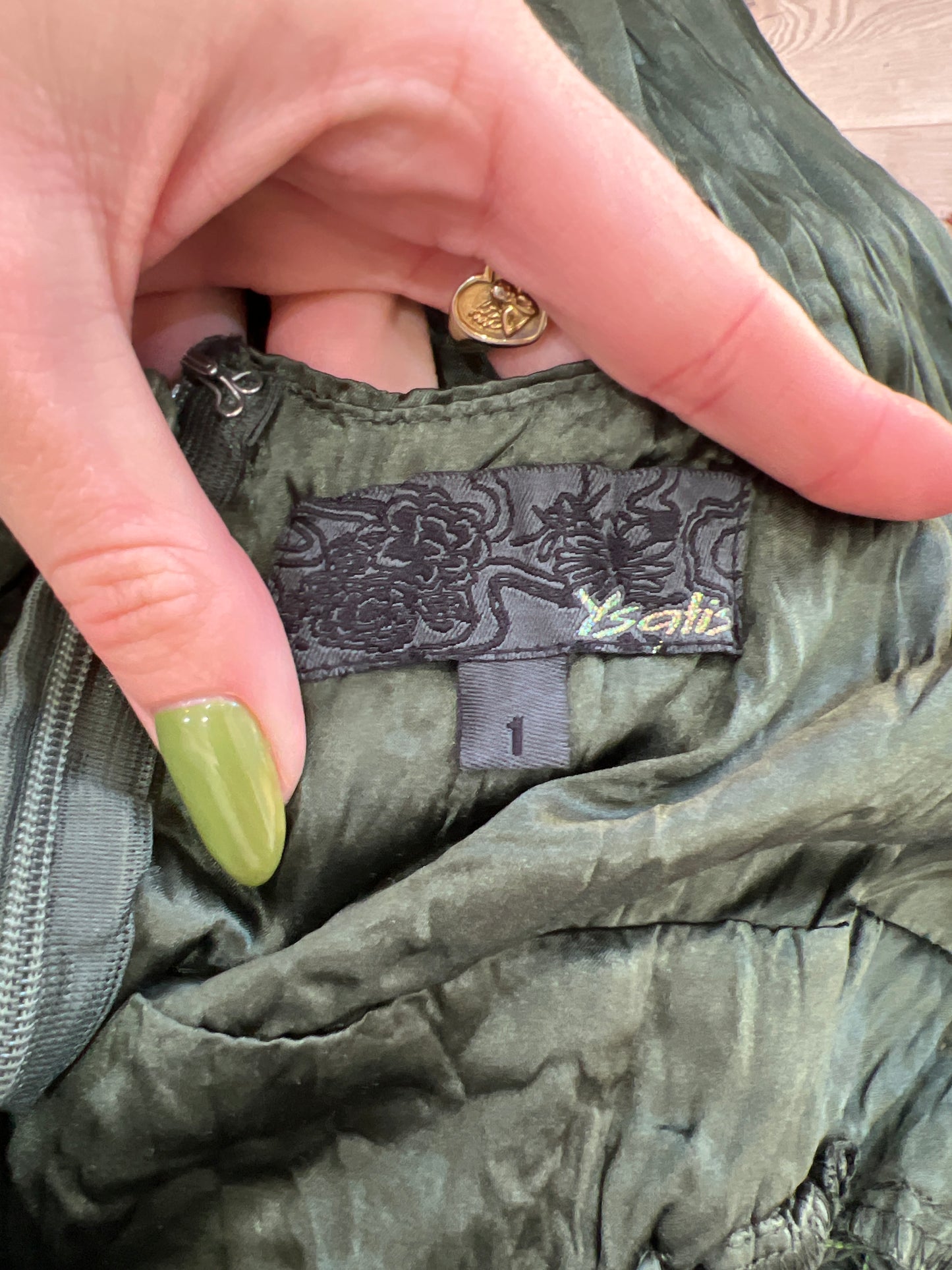 vintage edit seventeen | small dark green halterneck dress