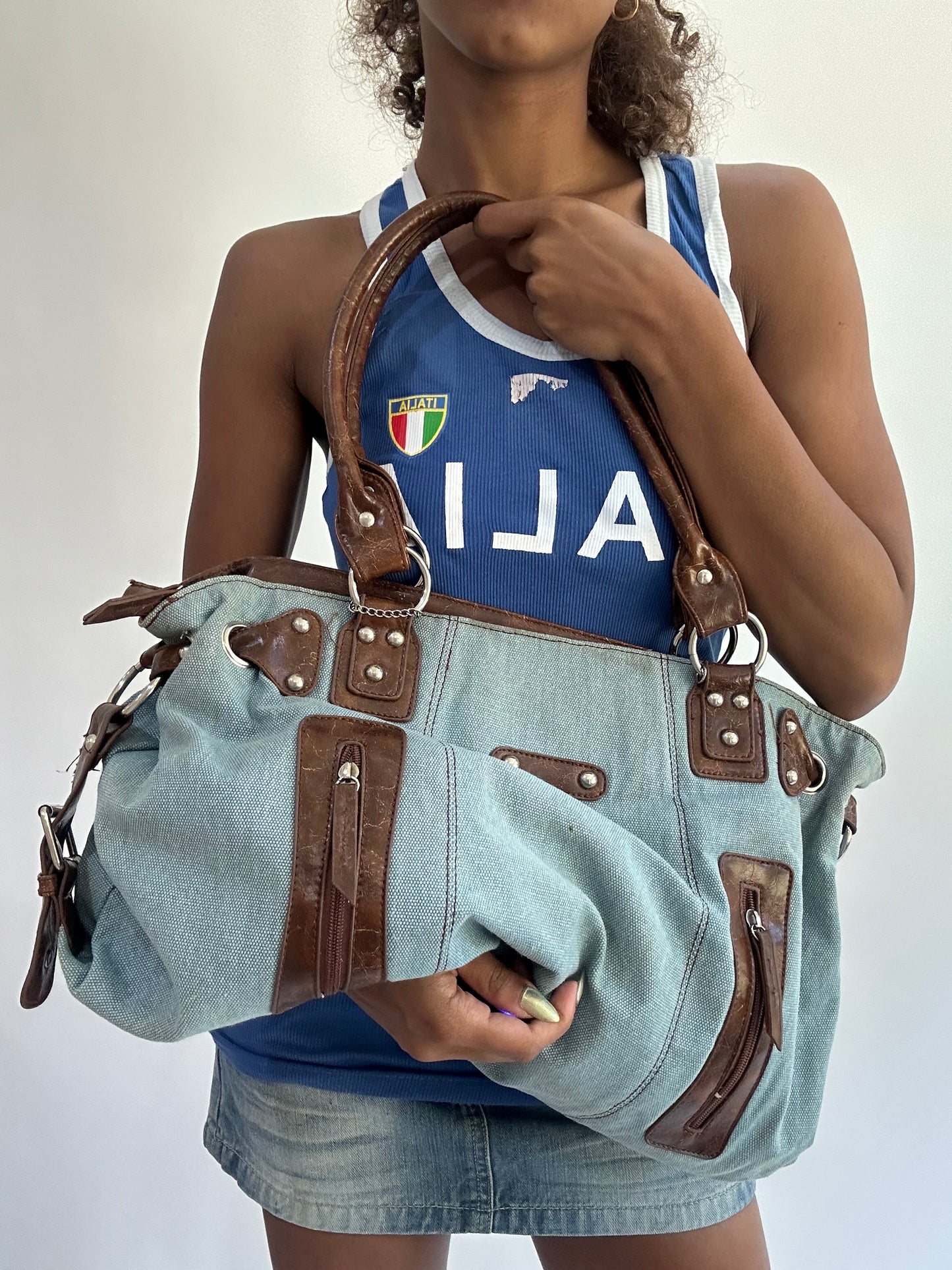 wag drop | blue and brown denim shoulder bag