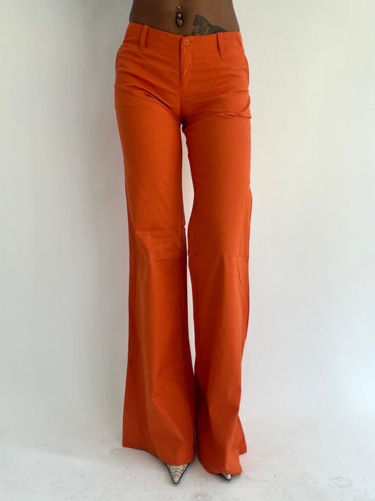 ‼️ | medium orange fitted trousers