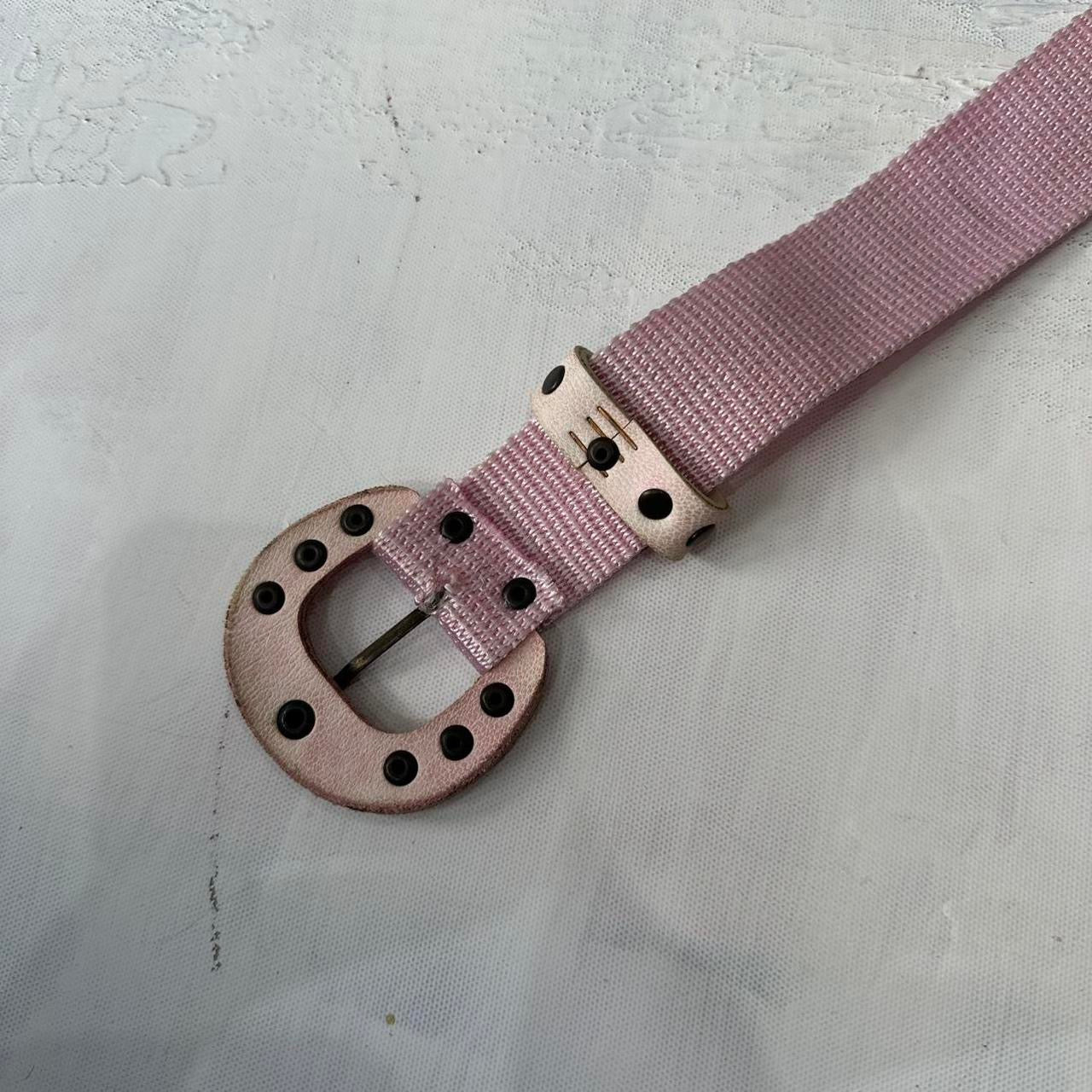 ⭐️💻 | one size pink nylon belt with studded buckle