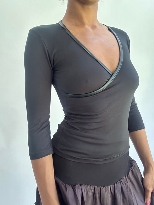 ‼️olivia rodrigo drop | small black 3/4 length sleeve top