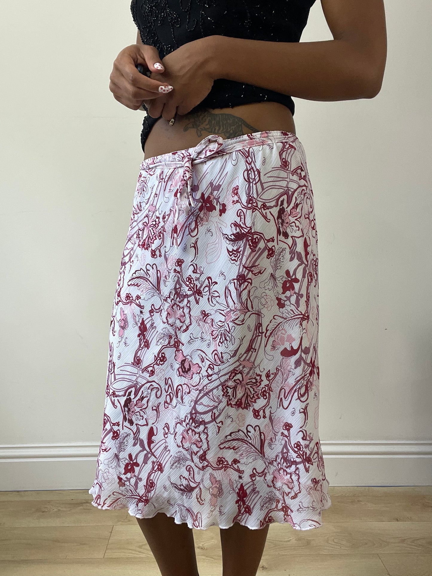 vintage edit twenty-seven | extra small white and pink floral midi skirt