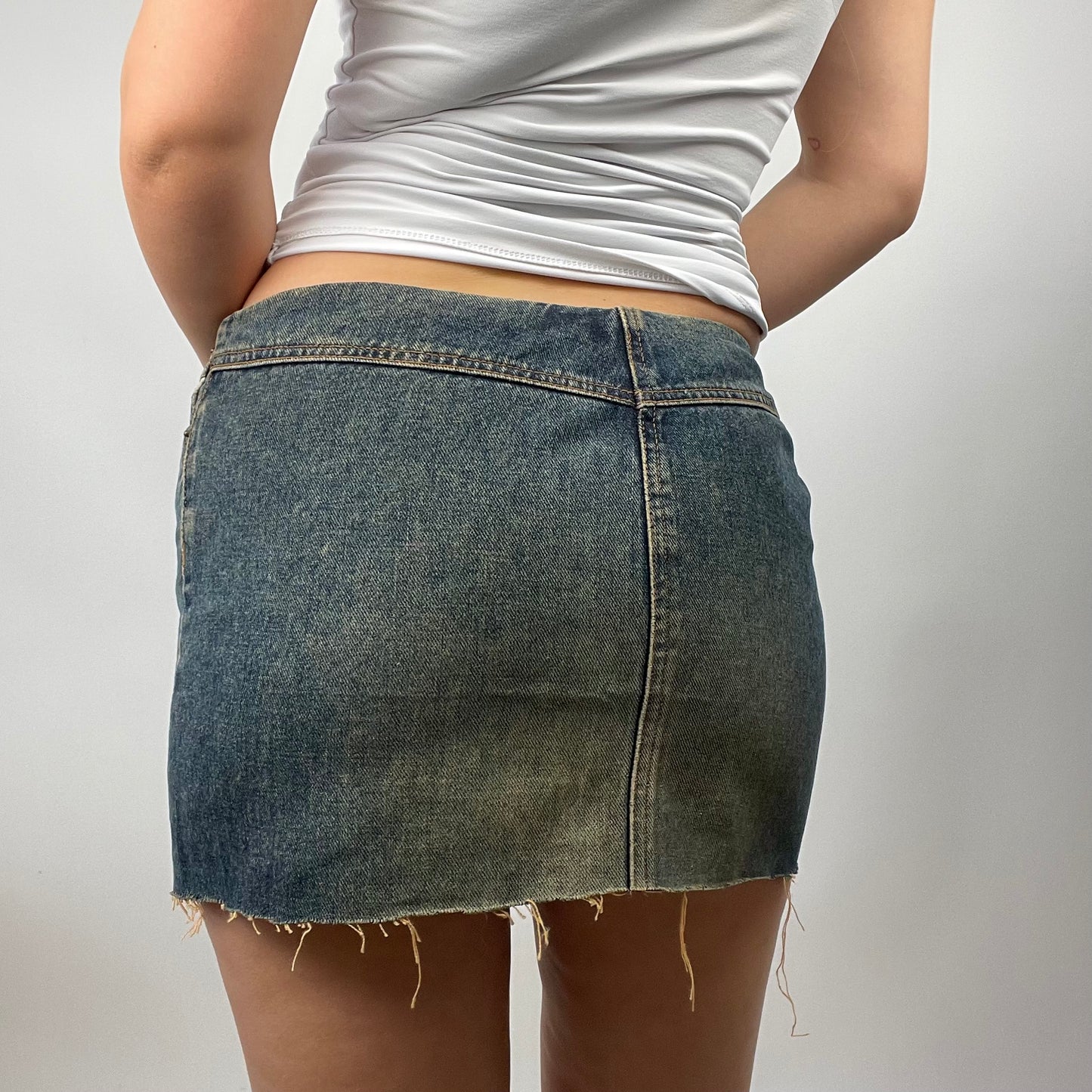 💻LIGHT ACADEMIA DROP | small green wash diesel denim mini skirt
