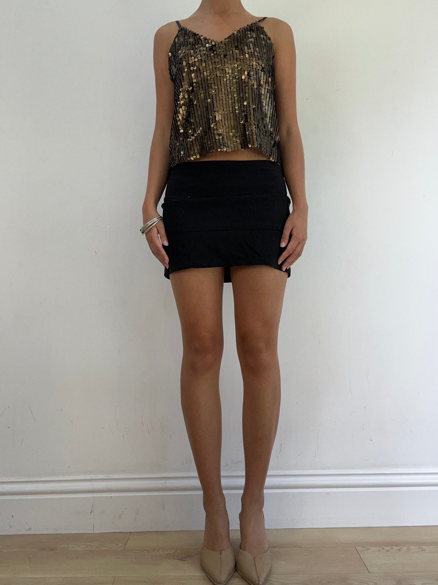 VINTAGE PICKS | small black mini  skirt
