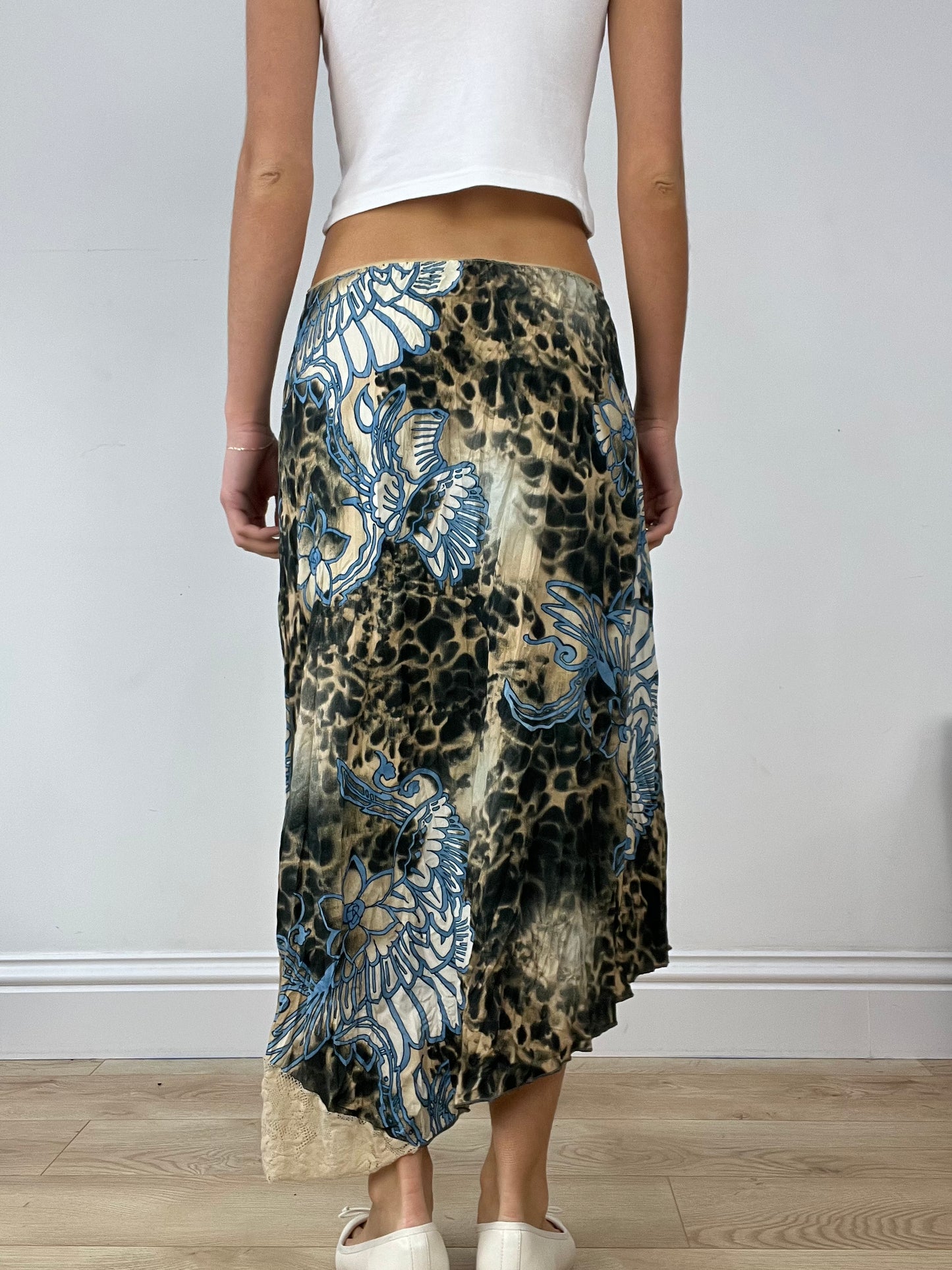 BUFFY THE VAMPIRE SLAYER | medium beige and blue leopard print maxi skirt