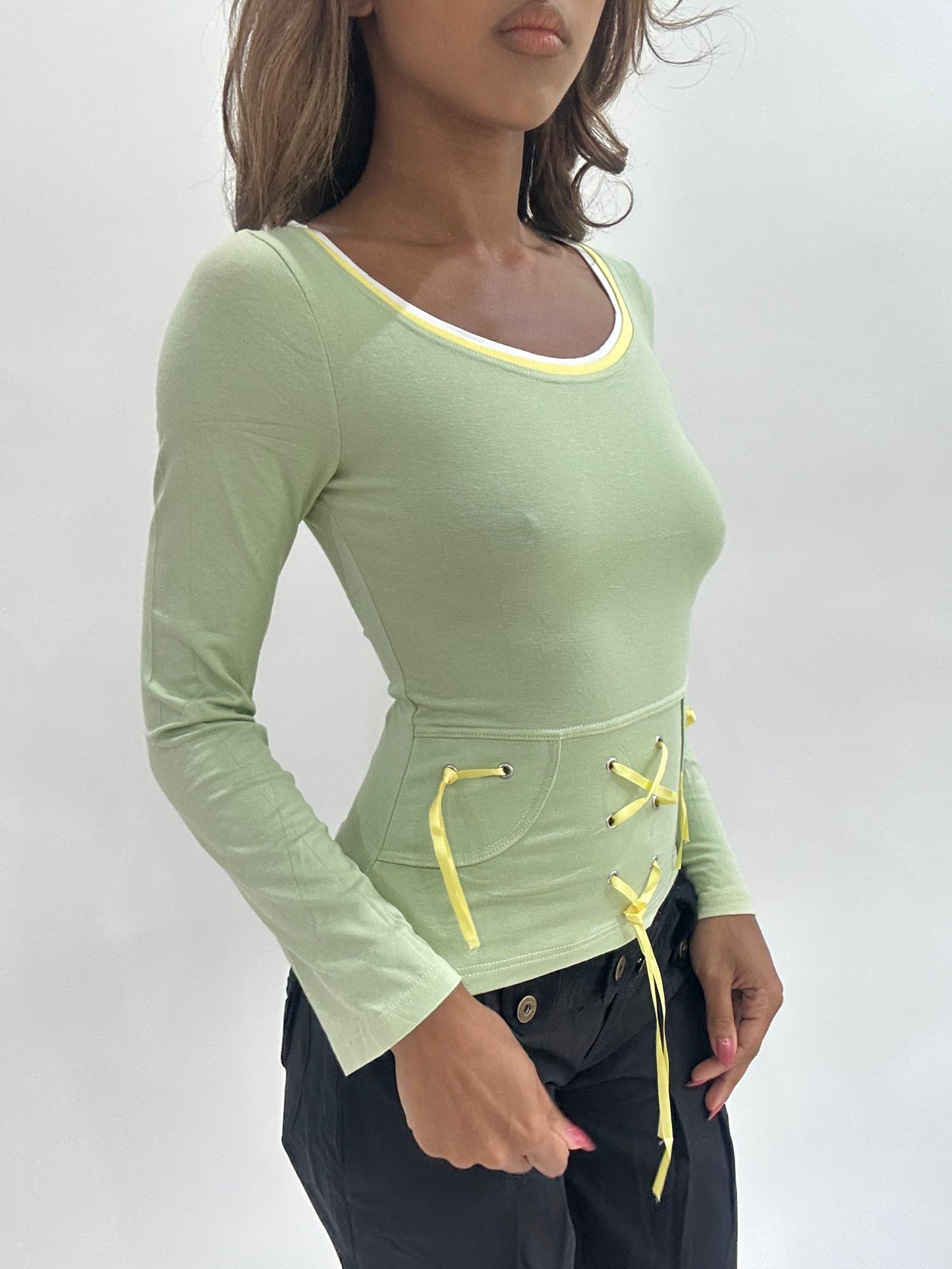 ‼️ | small green long sleeve ribbon detail top