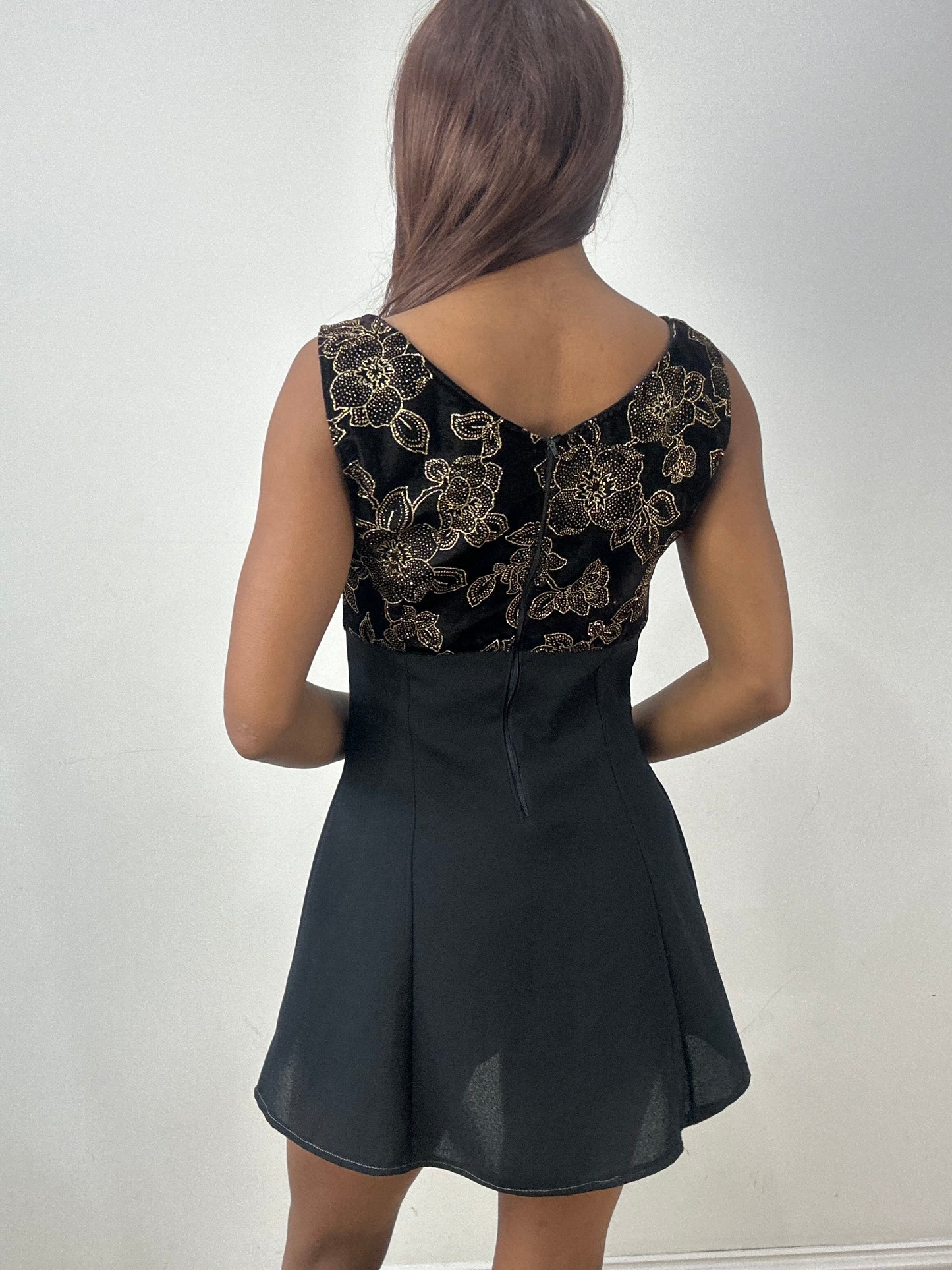 BEST PICKS | extra small black mini dress with floral embroidery