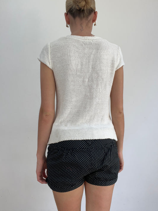 BEST PICKS | small white crochet short sleeve top with front tie