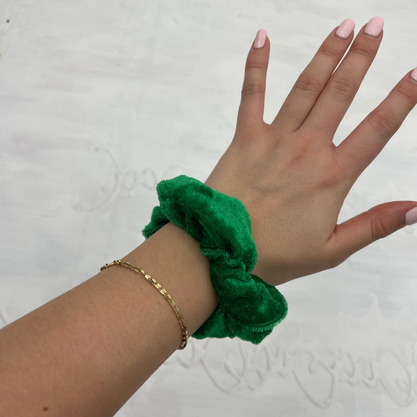 💻⭐️ | bright green velvet scrunchie