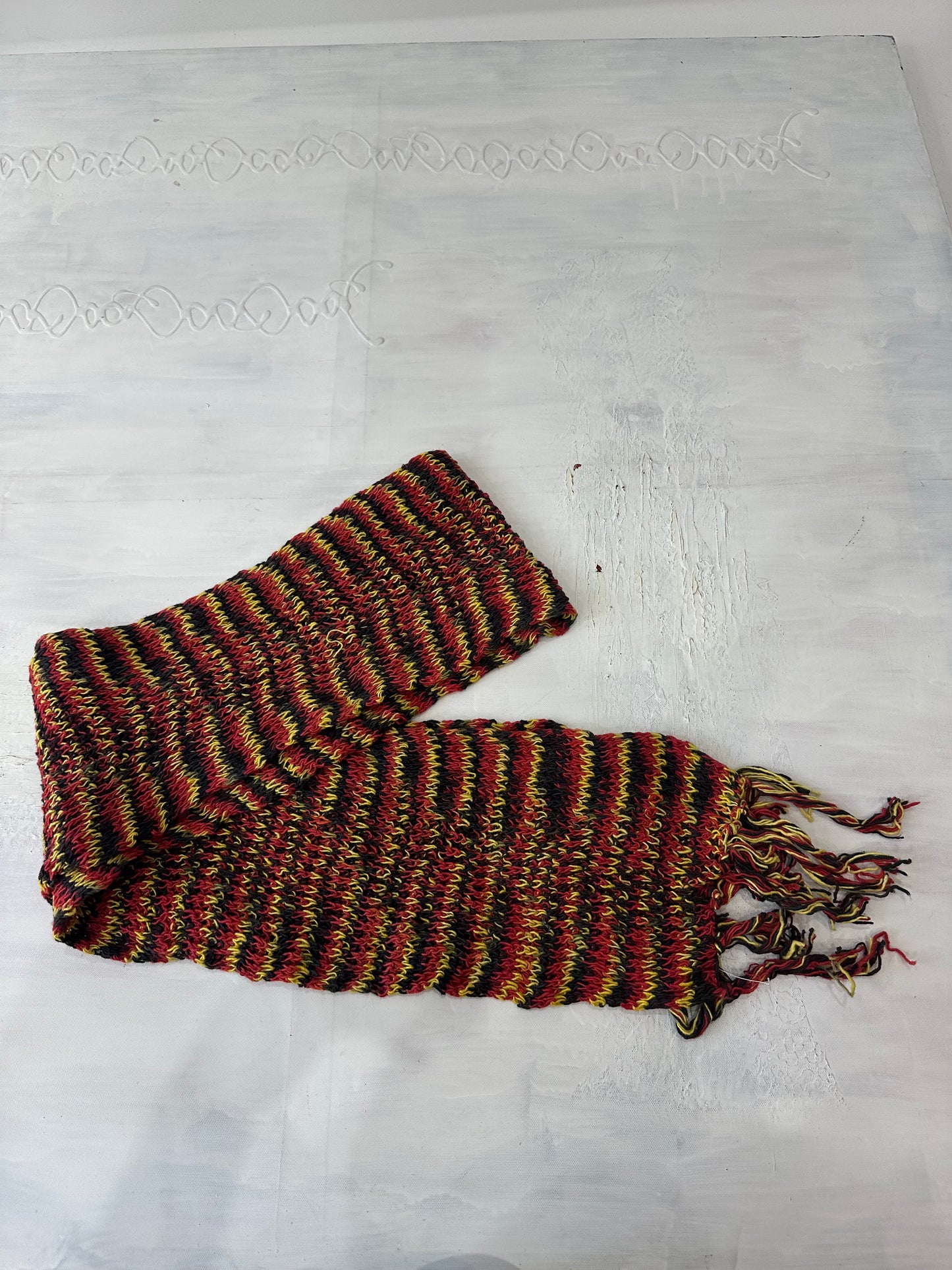 💻‼️ BEST PICKS | one size red striped knit scarf