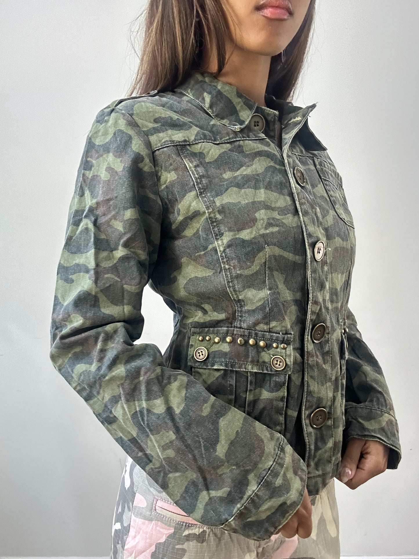 2016 edit | small/medium green camo print button up jacket