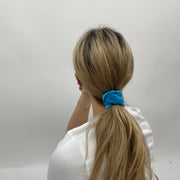 💻⭐️ | Himmelblauer Samt-Scrunchie